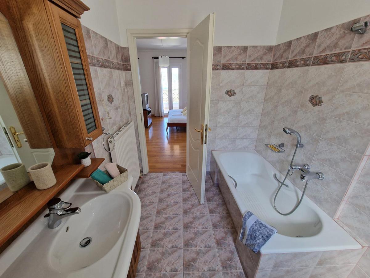 Villa Liana : Luxury Villa With Fantastic Sea View, Near Airport ปอร์โตราฟตี ภายนอก รูปภาพ
