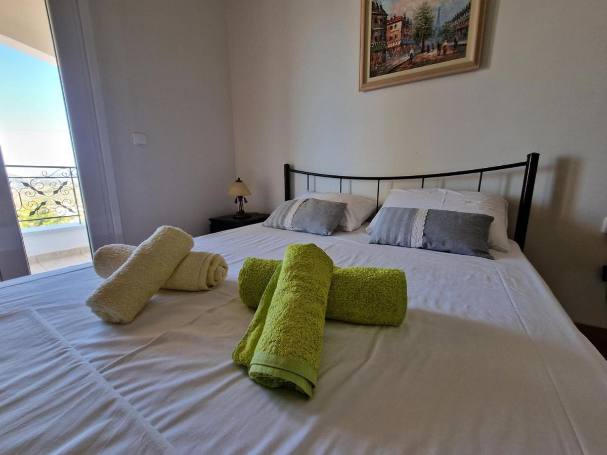 Villa Liana : Luxury Villa With Fantastic Sea View, Near Airport ปอร์โตราฟตี ภายนอก รูปภาพ